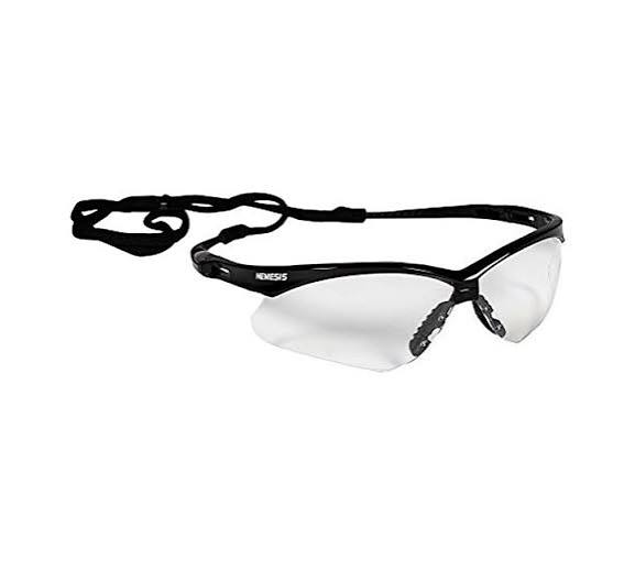 Gafa de seguridad deportiva de lente claro con cordón negro